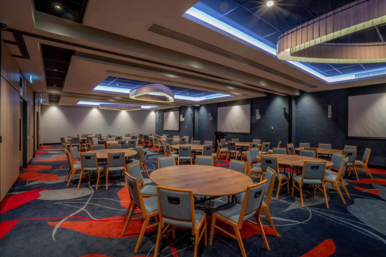 Holiday Inn Sydney St Marys By Ihg Exteriör bild