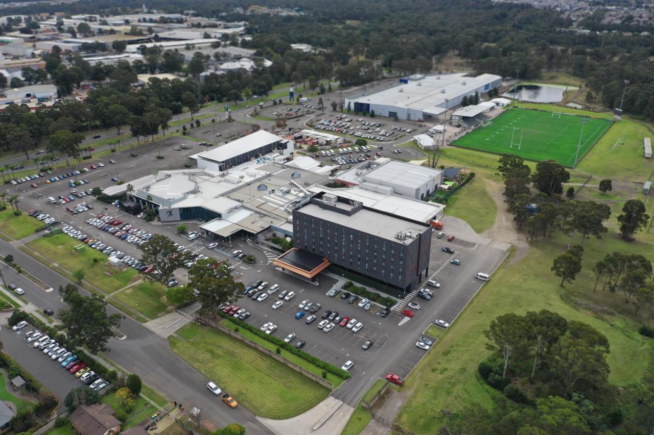 Holiday Inn Sydney St Marys By Ihg Exteriör bild